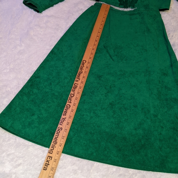 Clarissa Alexandria, VA. Ultrasuede brand fabric 2pc set outfit - Picture 12 of 16